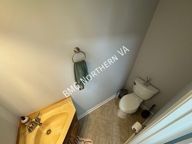 Building Photo - 6118 Rocky Way Ct
