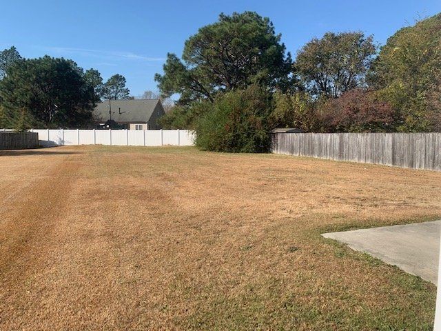 Building Photo - 2932 Beunavista Ct