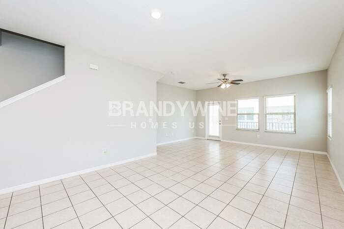 Building Photo - 5703 Mercado Dr