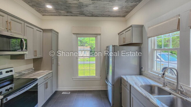 Building Photo - 331 Smith Cir
