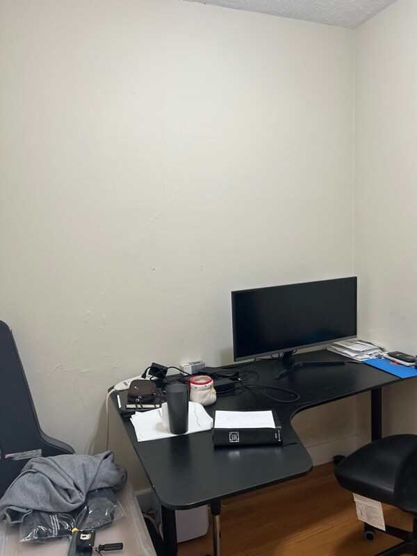 Building Photo - 56 Mozart St