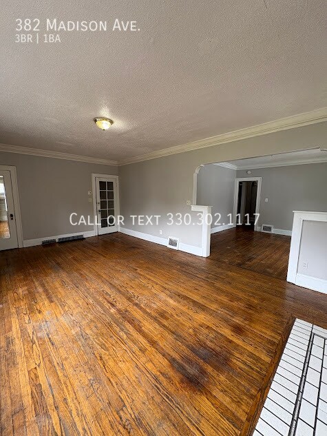 Building Photo - 382 Madison Ave