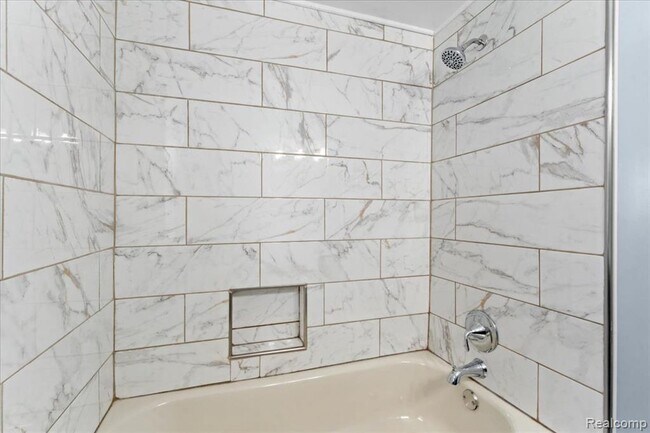 Building Photo - 3734 Buena Vista St