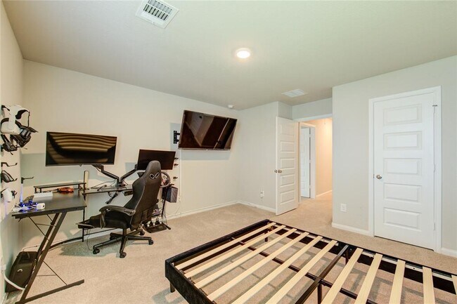 Building Photo - 2404 Shellcracker Dr