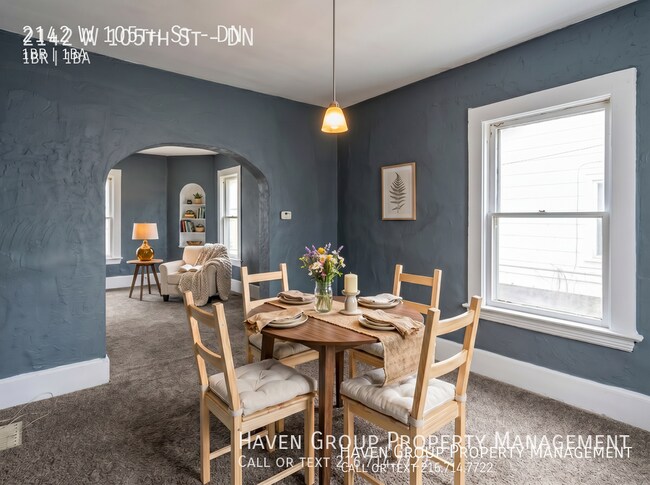 Building Photo - 2142 W 105th St