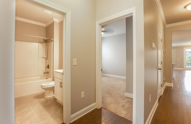 Building Photo - 149 Laurel Hill Pl