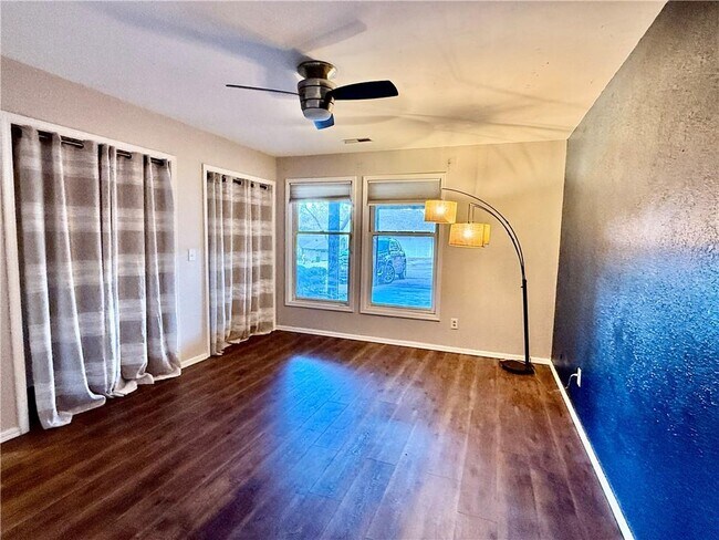 Building Photo - 26 Shakespeare Dr