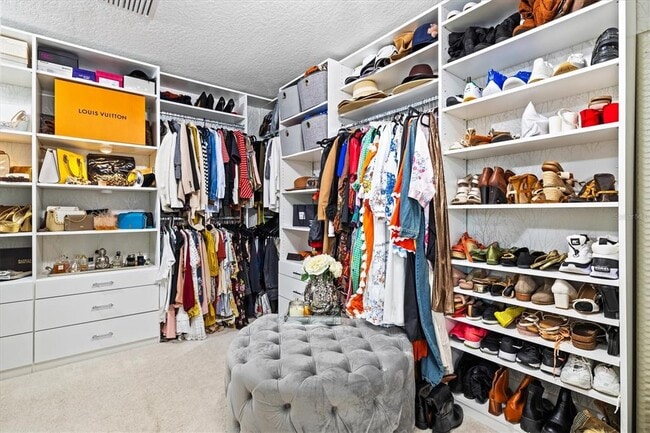 Building Photo - 5709 Silver Sun Dr