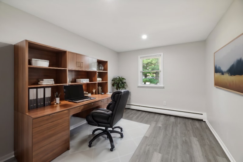 Building Photo - 1314 Wharton Dr