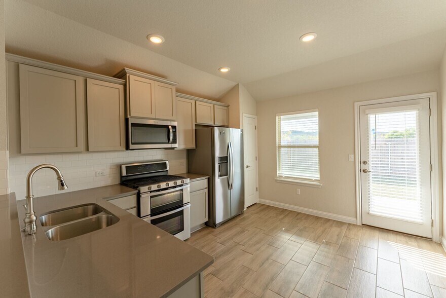 Building Photo - 8209 McKamy Dr