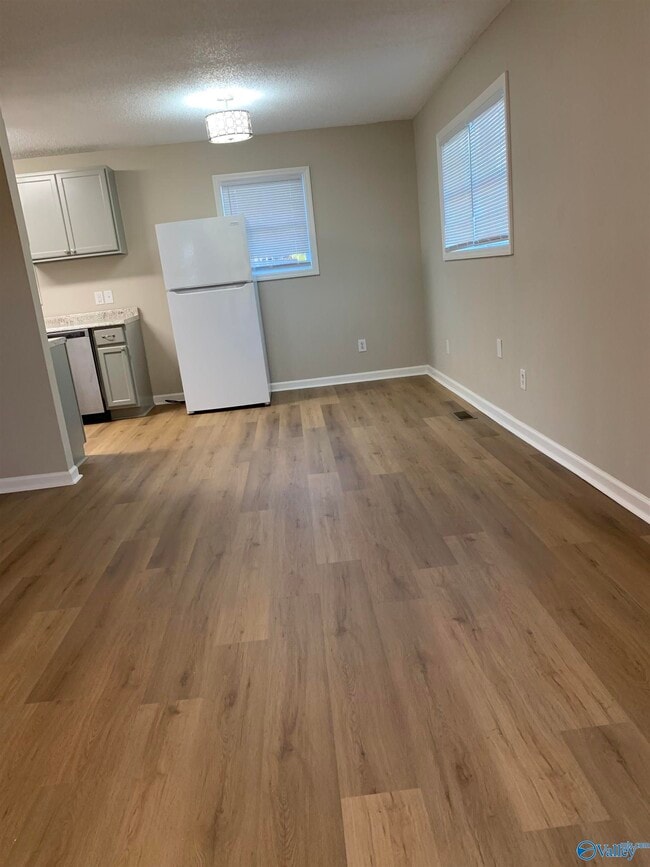 Building Photo - 325 Honea Ln