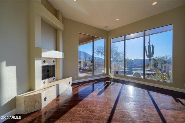 Building Photo - 6789 E Saber Rd