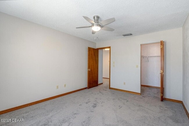 Building Photo - 200 Florida Shores Blvd