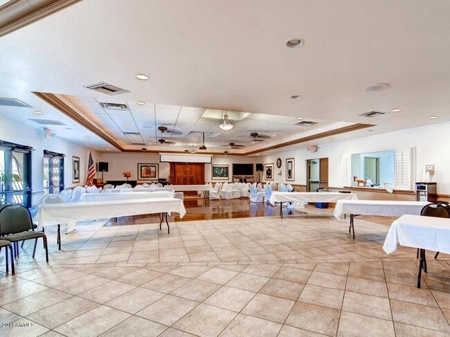 Building Photo - 7820 E Camelback Rd