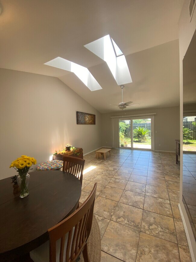 Building Photo - 141 Abaco Way