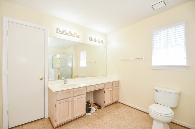 Building Photo - 12415 Fox Trace Ln