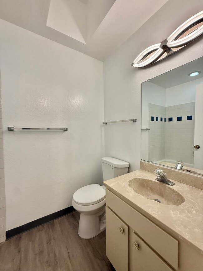 Building Photo - Charming 2 Bed / 2 Bath Single-Family Home in Willow Glen – Willowvale Estates (95126)