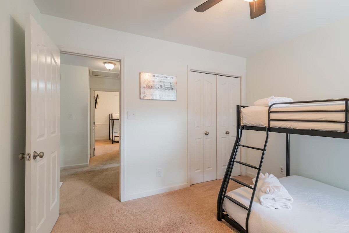 Building Photo - 3516 Mill Stream Ct