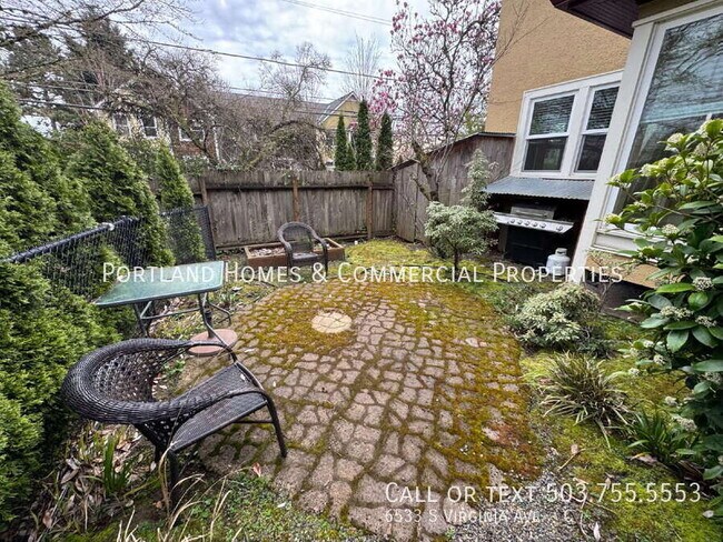 Building Photo - 6533 S Virginia Ave