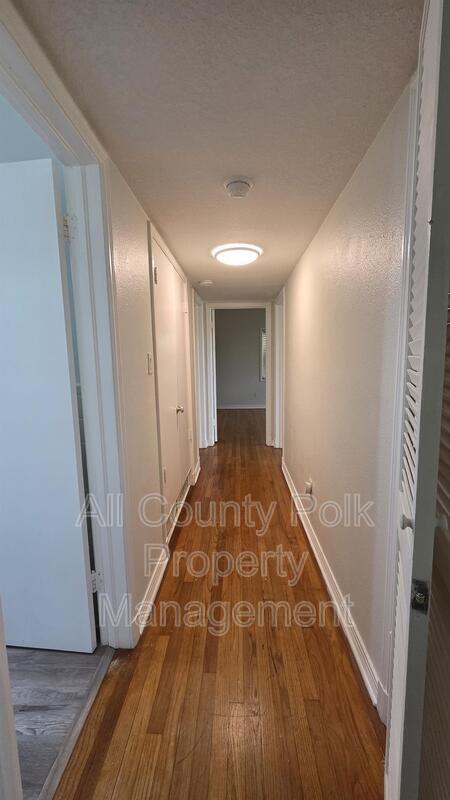 Building Photo - 925 Sikes Blvd