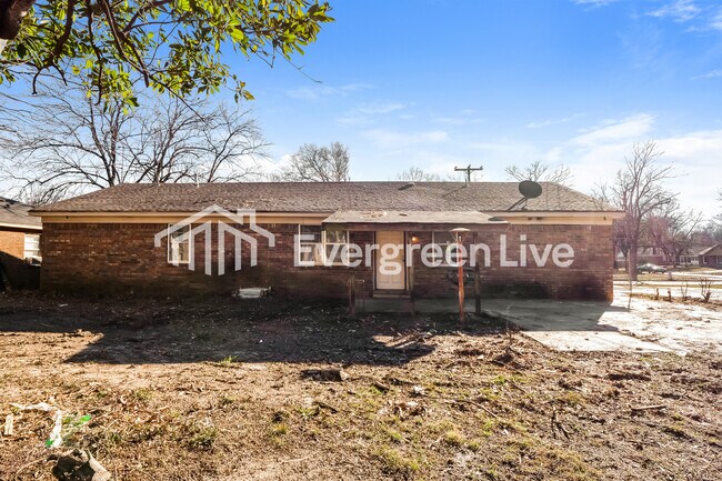 Building Photo - 4996 Harrington Ave