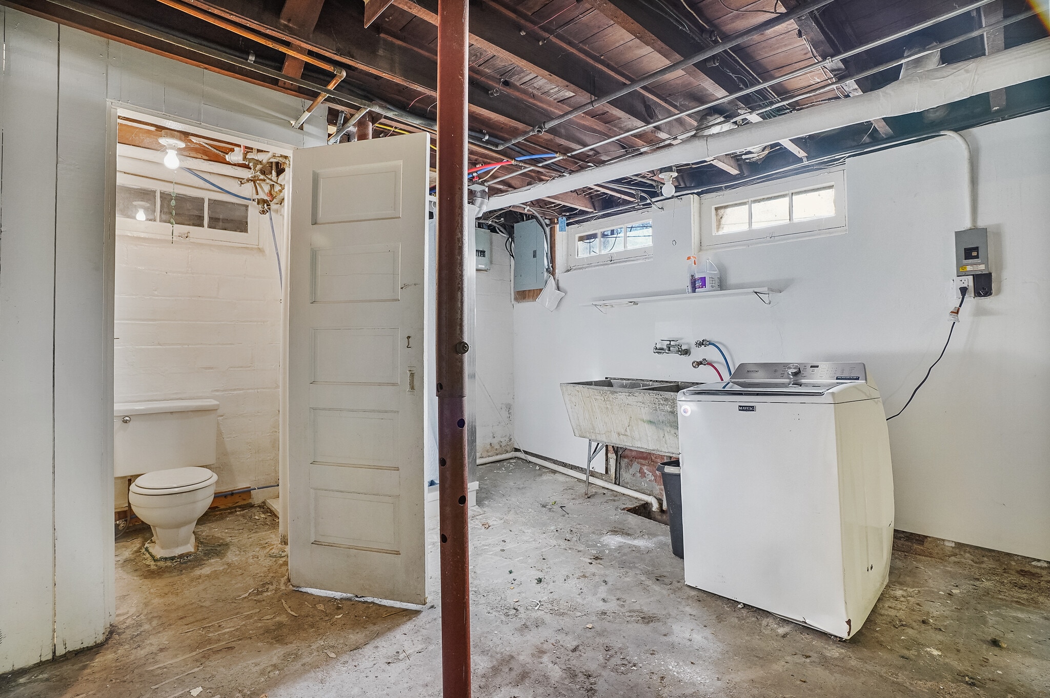 Building Photo - 2341 S Overlook Rd