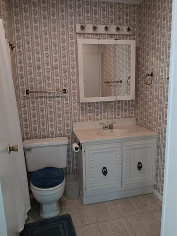 Building Photo - 519 Jolly Dr