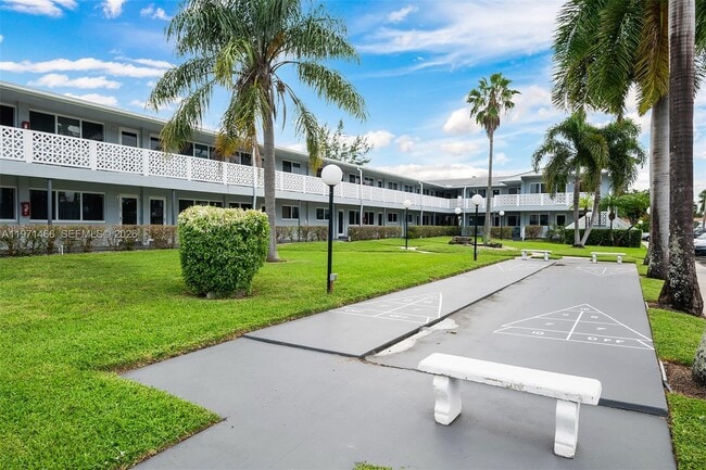 Building Photo - 600 Layne Blvd