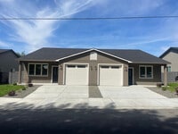 Building Photo - 2116 Rd 52