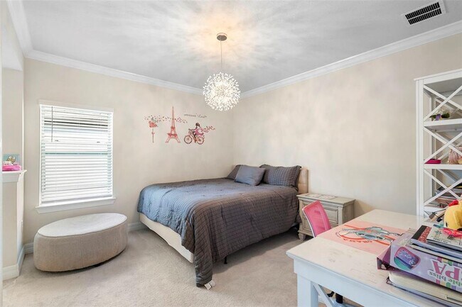 Building Photo - 8000 Leaf Grv Cir