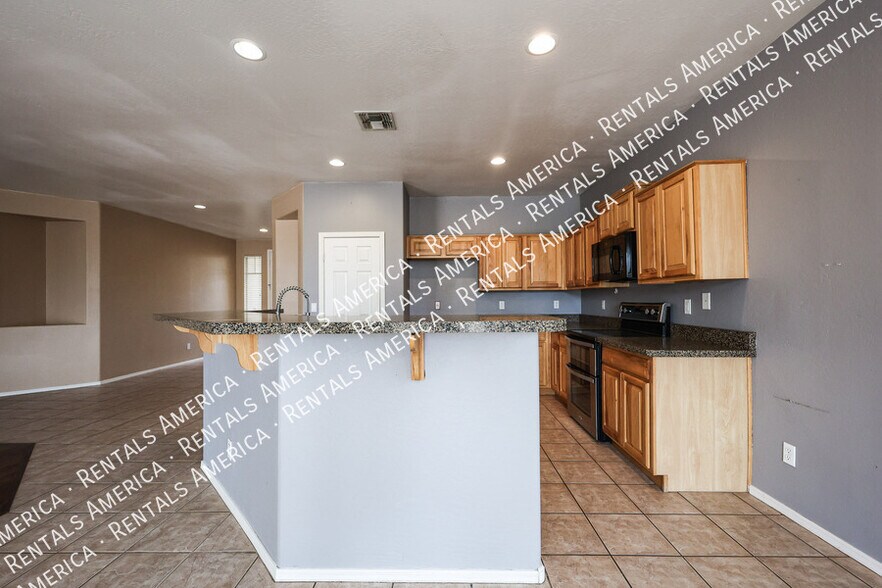 Building Photo - 21401 E Calle de Flores