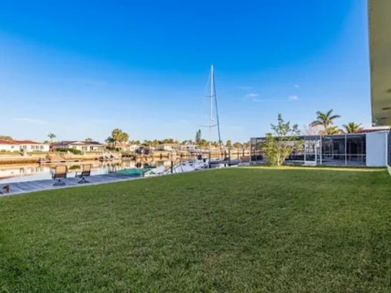 Building Photo - 5401 Leeward Ln