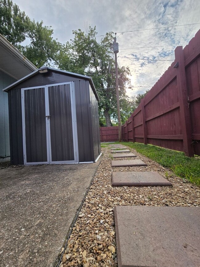 Building Photo - Quality Home Management