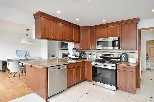 Building Photo - 3544 Woodward St