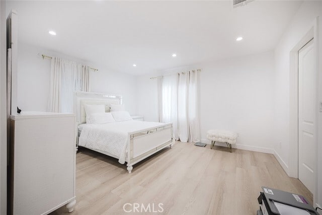 Building Photo - 7306 Farmdale Ave