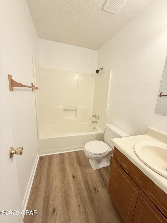 Building Photo - 130 Beulah Ave