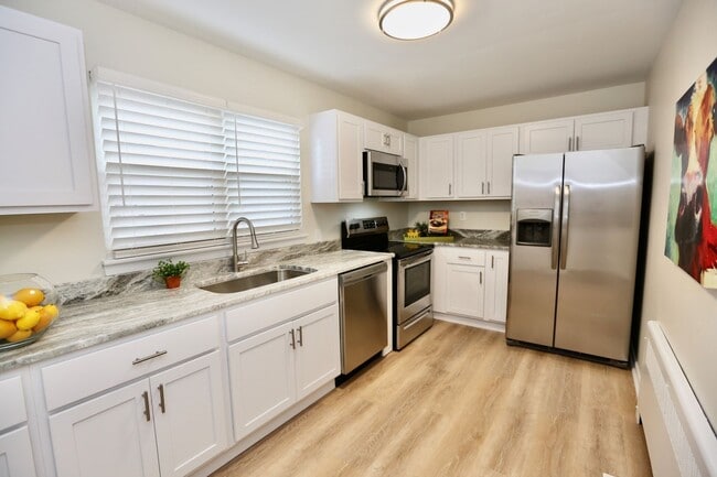 Building Photo - Ready 02-23-26!! Reserved Parking, Pet Friendly - Centrally Located Near Several Bases & Intersta...