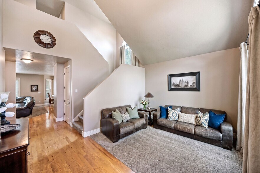 Building Photo - 9176 N Pebble Creek Loop