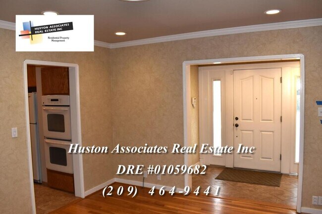 Building Photo - 141 W Sonoma Ave