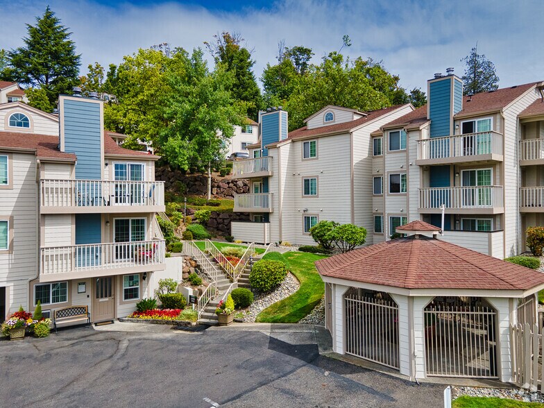 Newport Heights Apartments 5600 S 152nd St Tukwila WA 98188