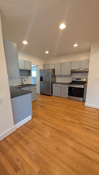 Building Photo - 3440 SW Falcon St