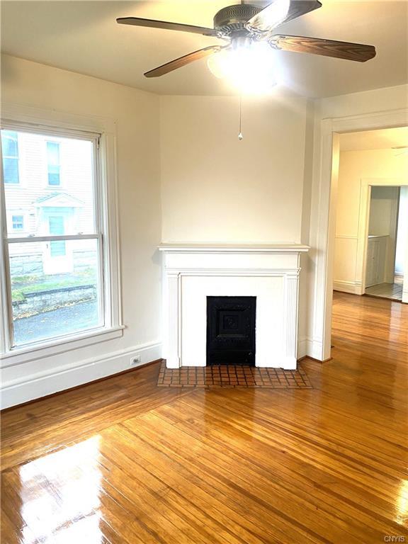 Building Photo - 412 Douglas St