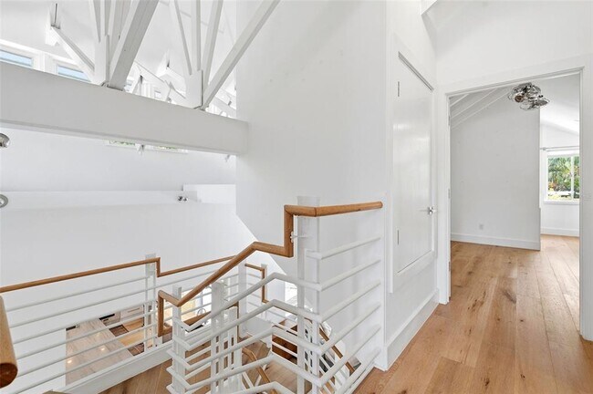Building Photo - 141 Giralda Blvd NE