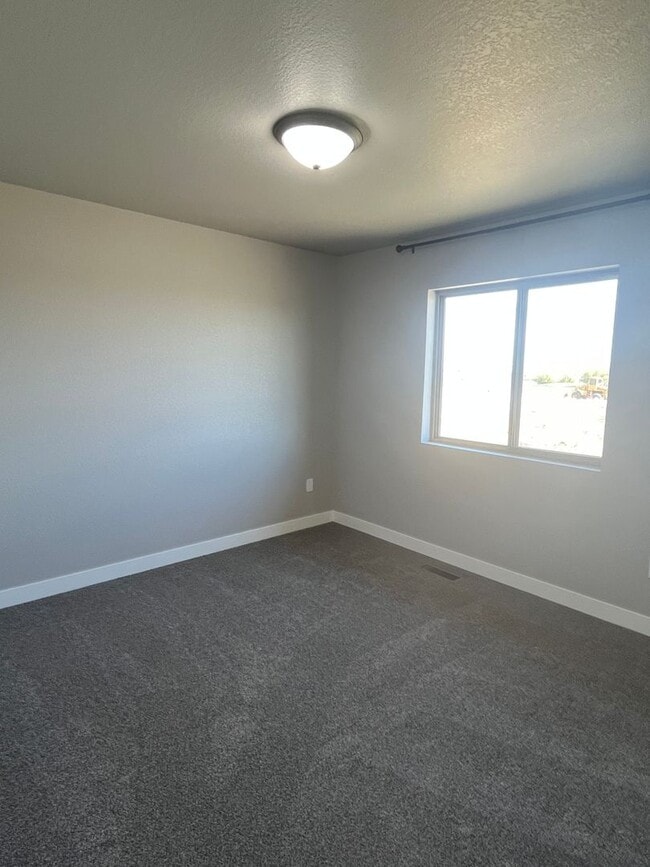 Building Photo - 3 Bedroom, 2 Bath Box Elder Home for Rent ~ Minutes from Ellsworth AFB!