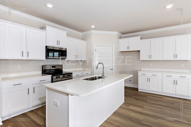 Building Photo - Brand-New 5BR Fairhope Home on Corner Lot with Garage