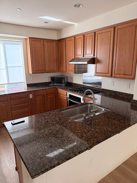 Kitchen - 677 Luz del Sol Loop