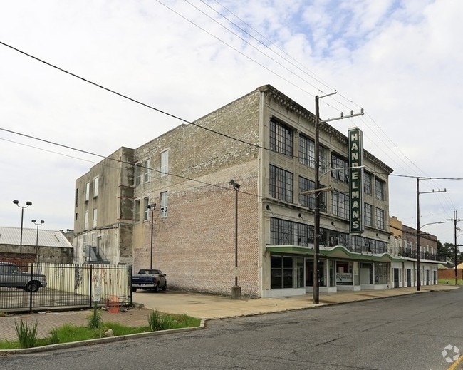 Primary Photo - Handelman Lofts