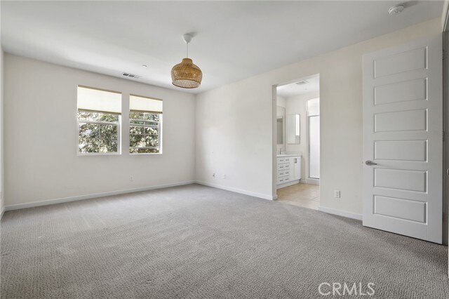 Building Photo - 216 Finch