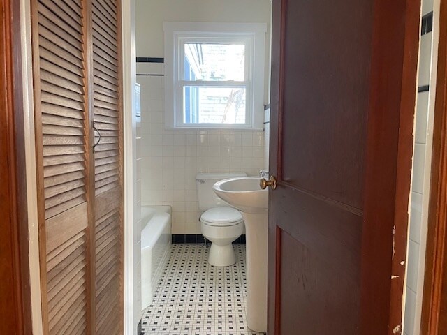 Building Photo - 504 Cramer Ave