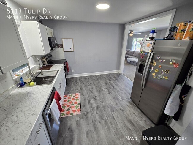 Building Photo - 5113 Tulip Dr